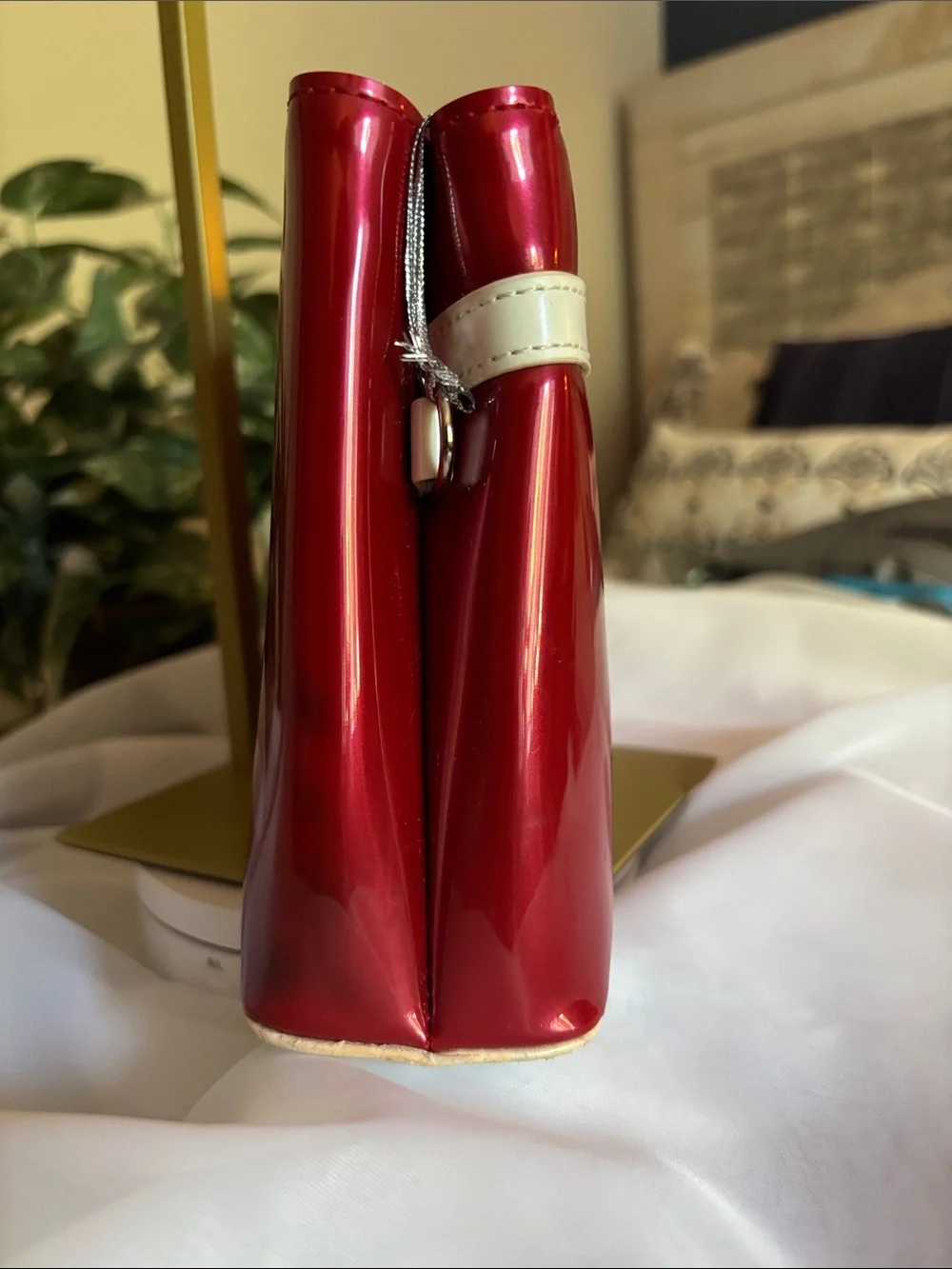 Beijo Red Patent vinyl clutch/shoulder bag Y2K